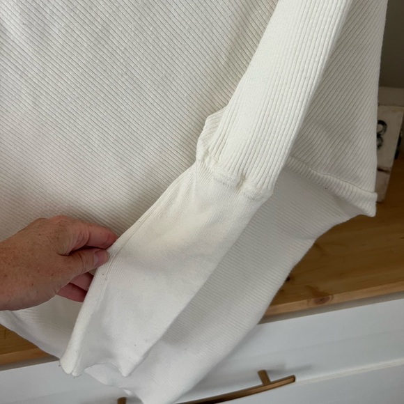 WHITE VICI sweater - Picture 6 of 7